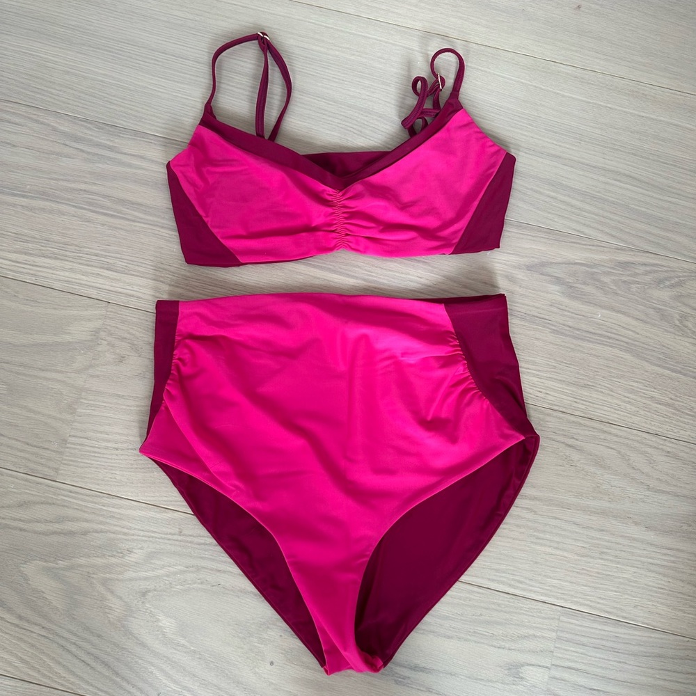 Hatch, the Zanzibar bikini in hot pink.